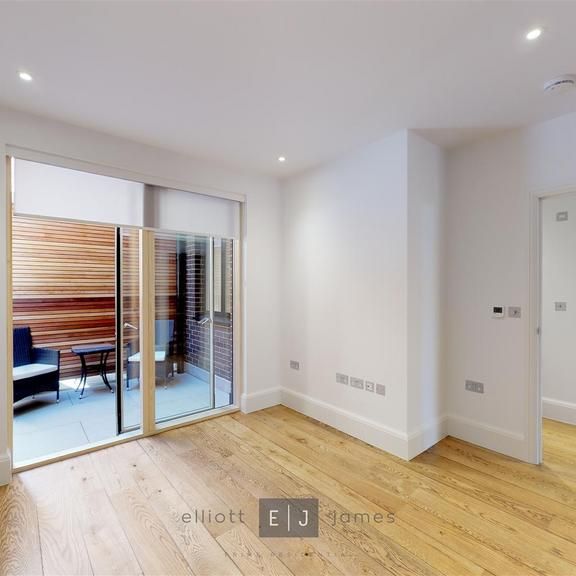 2 bedroom apartment to rent - Photo 1