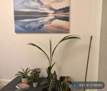 1 bedroom in a house share to rent - Photo 4