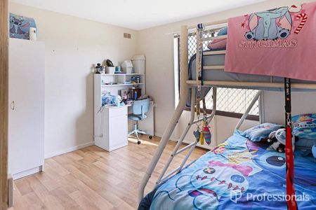 25 Quinn Street, West Tamworth - Photo 3