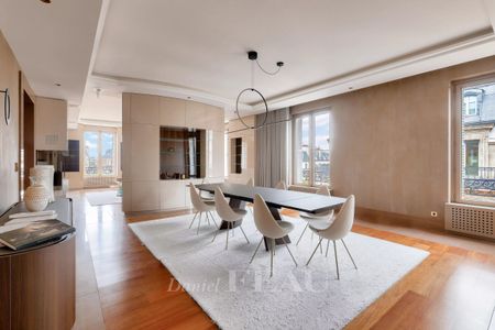 PARIS VII - Boulevard Saint Germain / Rue du Bac - Photo 3