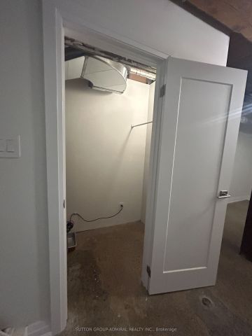 34 Noble Street - Photo 4