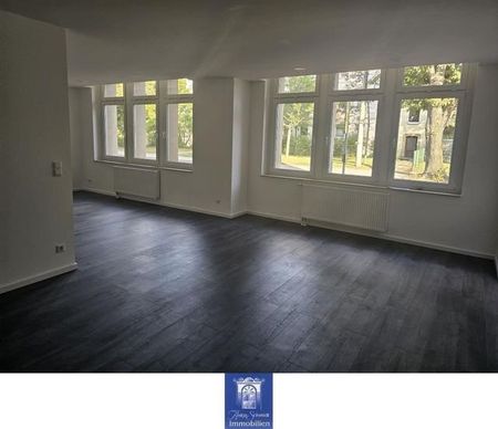 Erstbezug nach hochwertiger Sanierung! Wohntraum mit Loft-Charakter! - Foto 2