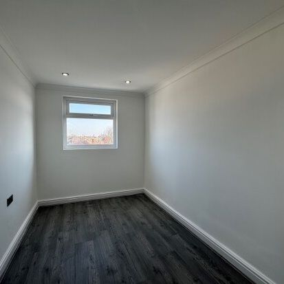 Hall Lane, L7 - Photo 1