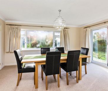 4 bedroom detached house to rent - Photo 3