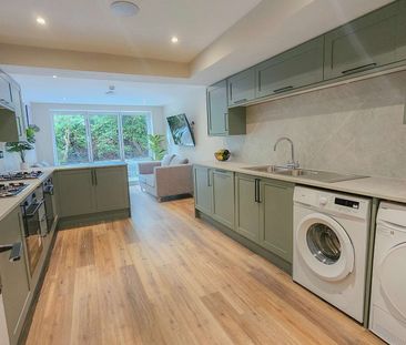 44 WALTER ROAD 3 - Photo 6