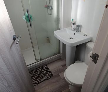 4 bedroom house to rent - Photo 2