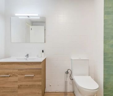 Carrer de Miguel Servet, Valencia, Valencian Community 46015 - Photo 4