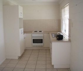 Charming 3 Bedroom House in Kirwan - Your Perfect Rental! - Photo 5