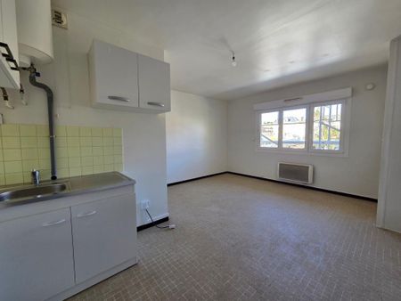 Location Appartement 1 pièce 21m² LA VILLE DU BOIS 91620 - Photo 4