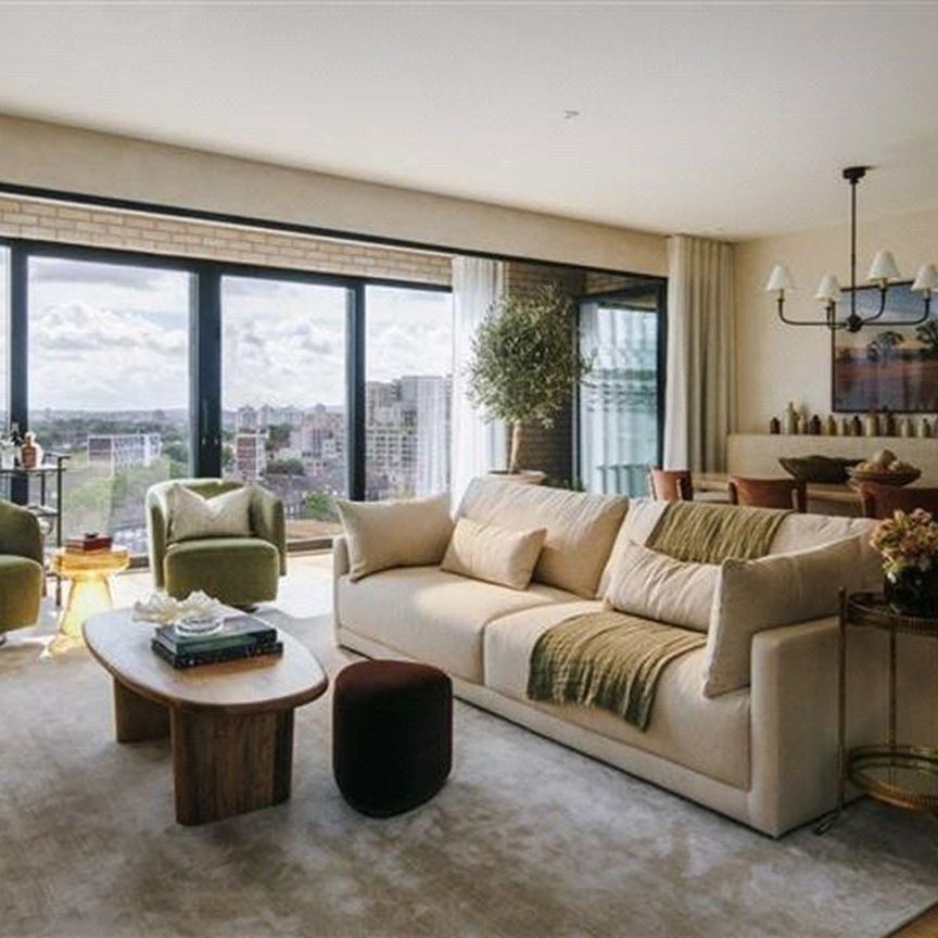 Graphite Square, Vauxhall SE11 - Photo 1