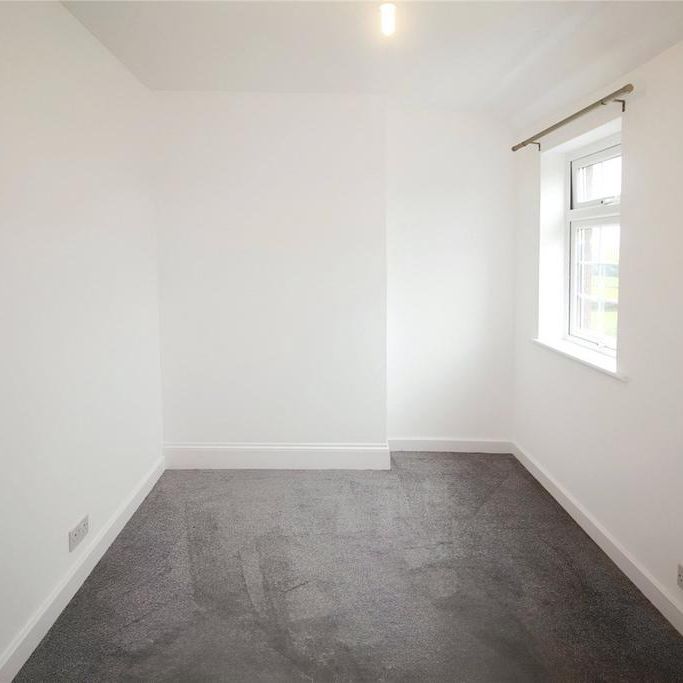 2 bedroom semi-detached house to rent - Photo 1