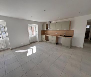Location Maison 4 pièces 77m² ROBIAC ROCHESSADOULE 30160 - Photo 3