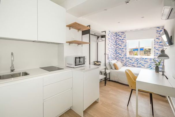 Calle San Juan, Málaga, Andalusia 29005 - Photo 1