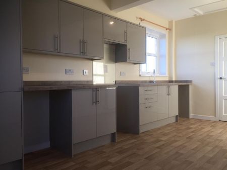 2 bedroom bungalow to rent - Photo 2