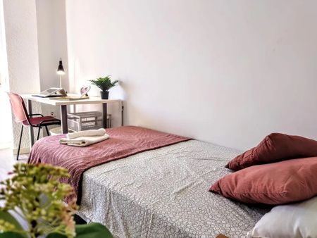 Carretera de Llíria, Burjassot, Valencian Community 46100 - Photo 2