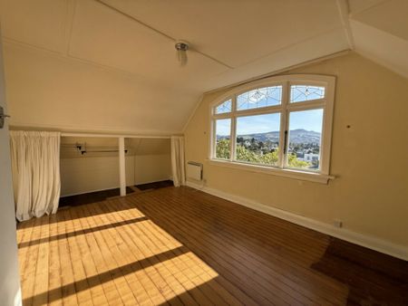 Private and spacious in Roslyn! - Photo 4