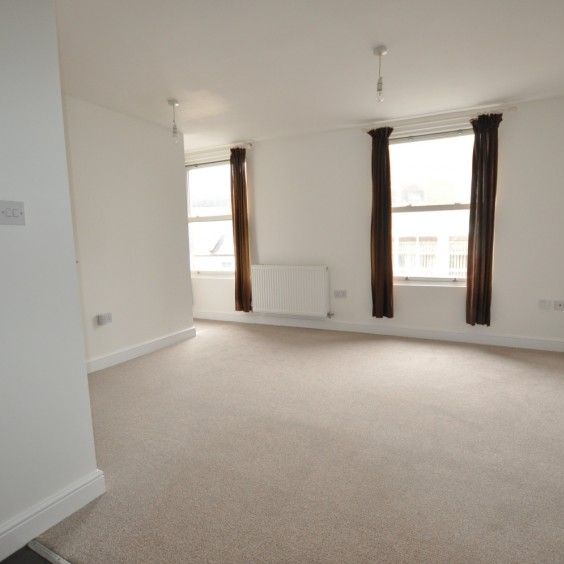 John Street, Stroud, Gloucestershire, GL5 - Photo 1