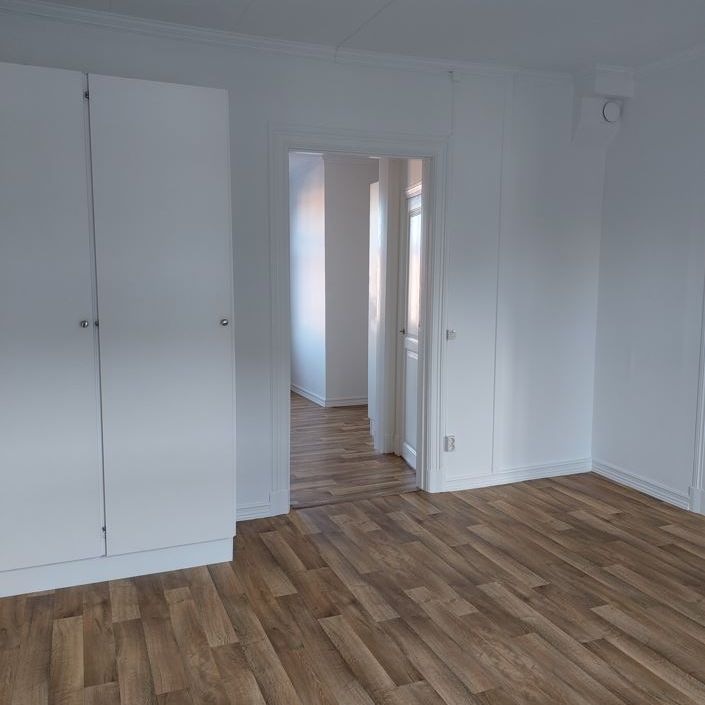 Drottninggatan 3C - Foto 1