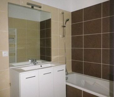 APPARTEMENT DEUX CHAMBRES AVEC CAVE 61m² COURS POURTOULES ORANGE, - Photo 3