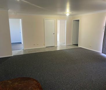 Townhouse living - Photo 5