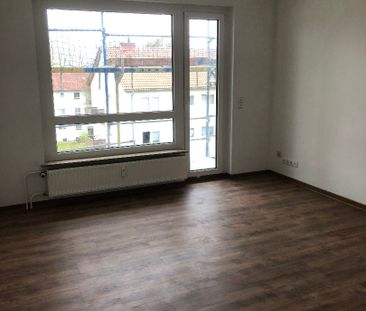 Moderne 3-Zimmer-Wohung mit Balkon zu vermieten - Foto 3