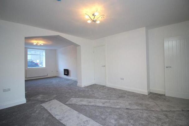 3 bedroom terraced house to rent - Photo 1