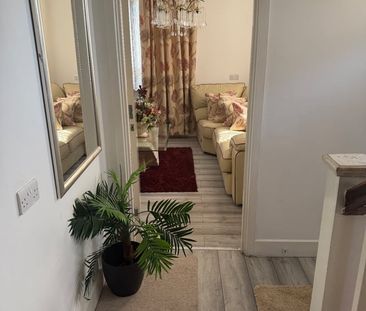 Room in a Shared House, Morrison Road, SW9 - Photo 2