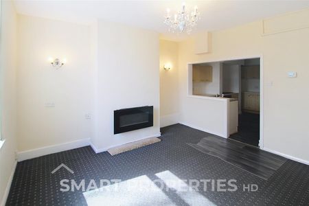 Longwood Road, Huddersfield - Photo 2