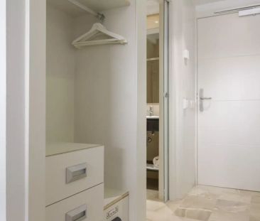 Room for rent in a residence in Tetuan, Madrid - Photo 6