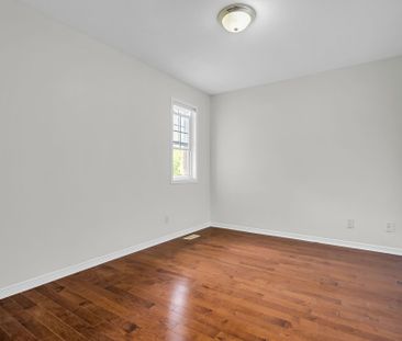 For Lease - 793 Valin Street, Orleans - Cumberland and Area, Ontario - Photo 2