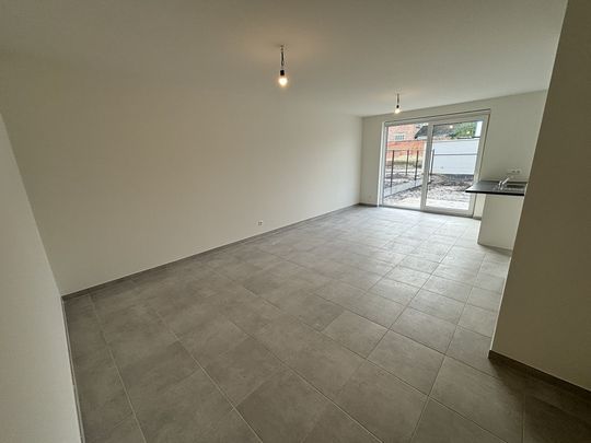 TE HUUR: Nieuwbouw gelijkvloers 2 SLPK en tuin te 1830 MACHELEN - Foto 1