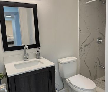For Lease - 317 Rita's Avenue, Newmarket, Ontario - Photo 3