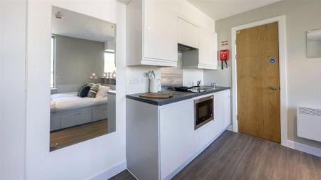 Studio to rent - Photo 5