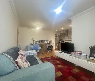 2 bedroom ground floor flat to rent - Photo 1