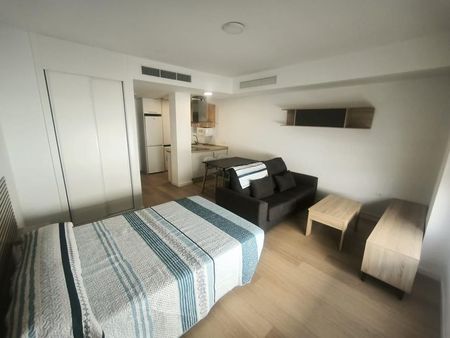 Alquiler de estudio en Calle Vicenzo Bellini - Photo 5