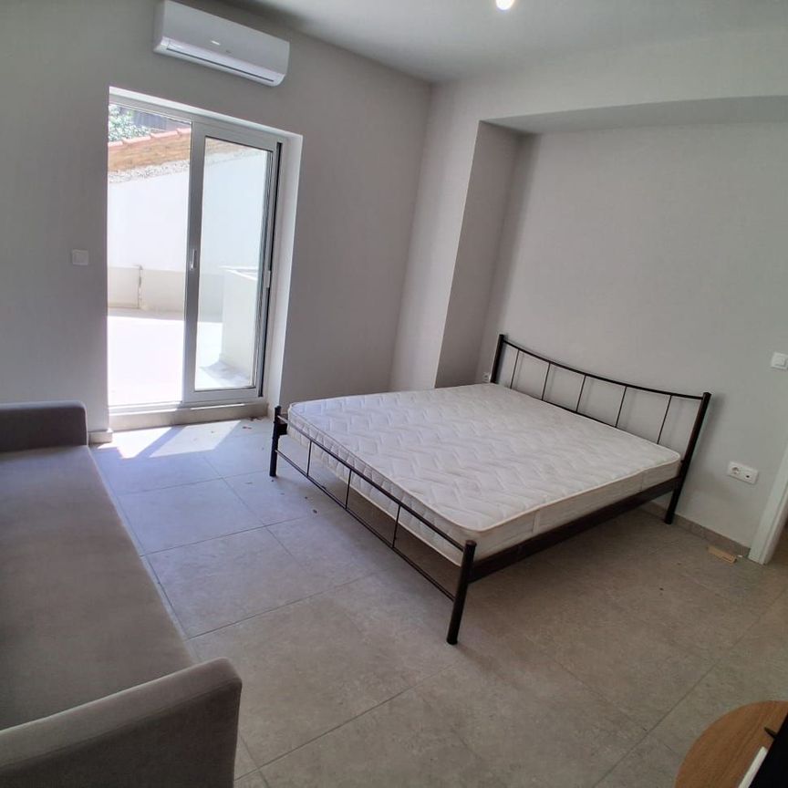 Studio/Γκαρσονιέρα για ενοικίαση Πλατεία Αττικής (Αττική) - Φωτογραφία 1