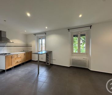 Location Appartement 1 pièce 23m² LA VALENTINE 11ème - Photo 1