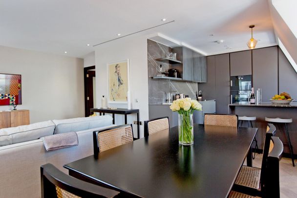 Golden Square, W1F, London - Photo 1