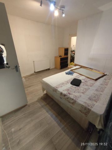 Studio Flat, Francis Road, E10 - Photo 5