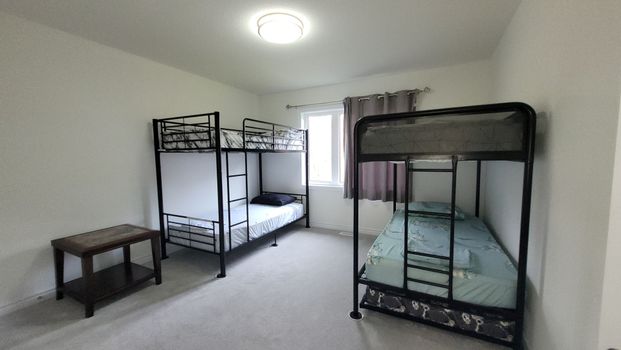 For Lease - 172 Rosanne Circle, Wasaga Beach, Ontario - Photo 1