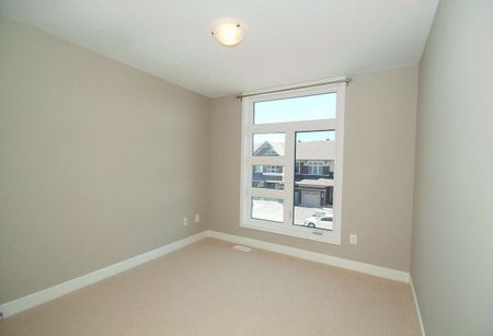 For Lease - 733 Twist Way, Kanata, Ontario - Photo 4