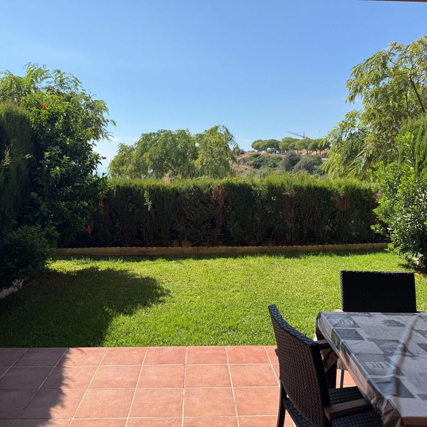 Apartamento planta baja en alquiler en Manilva - Photo 1