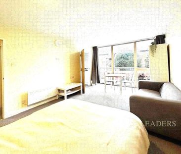 Studio to rent - Photo 1