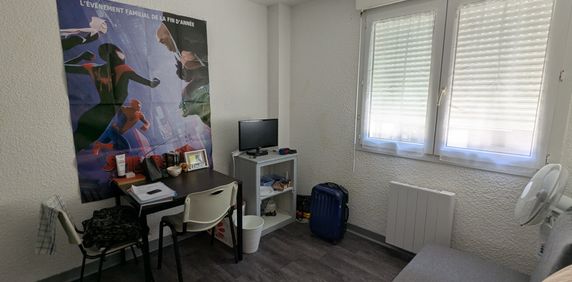 Location Appartement 1 pièce 17m² CLERMONT FERRAND 63000 - Photo 2