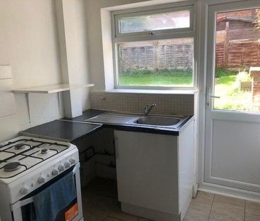 2 bedroom maisonette to rent - Photo 3