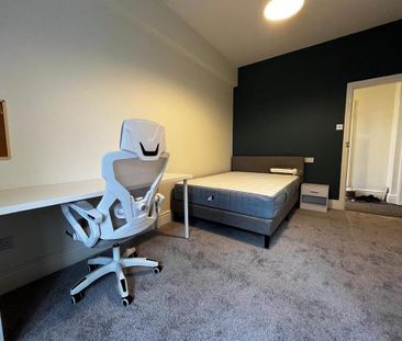 2 bedroom private hall to rent - Photo 3