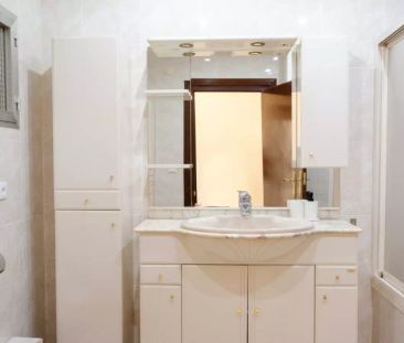 Room for rent in 6-bedroom apartment in L'Eixample - Photo 6