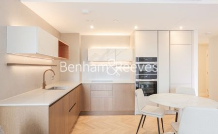 2 Bedroom flat to rent in Saxon House, Parkland Walk, SW6 - Photo 4