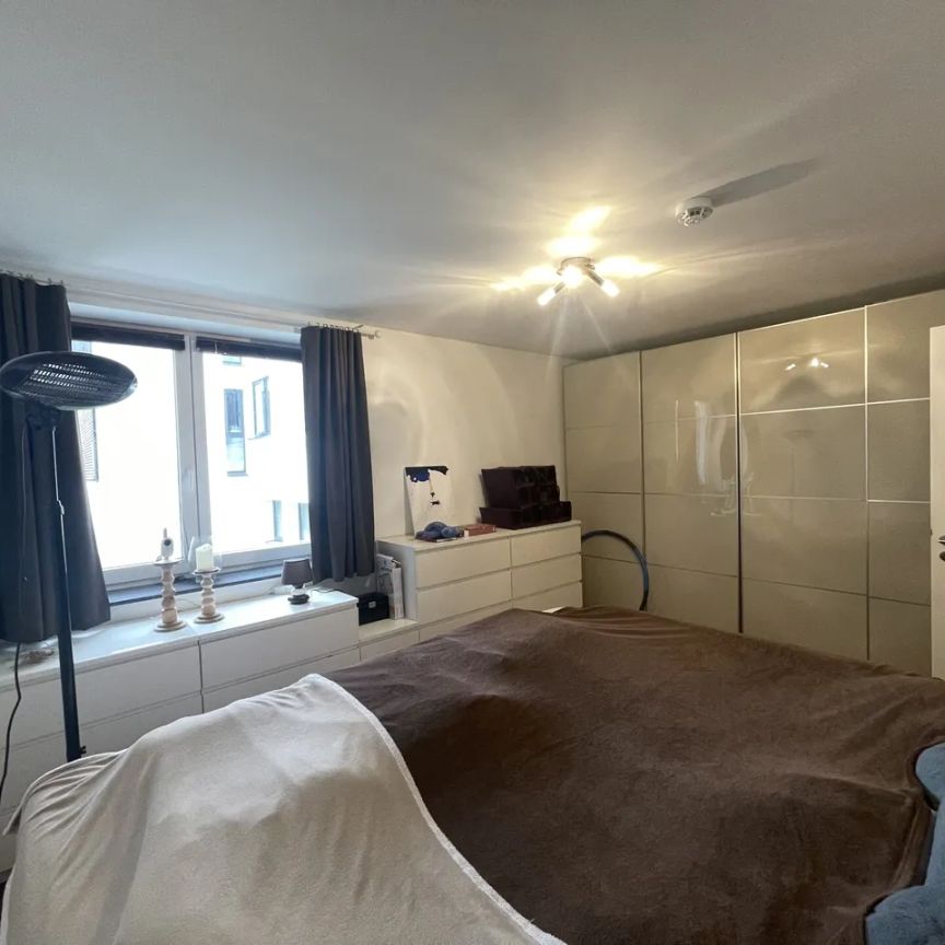 Perfektes Zuhause für Paare & junge Familien – stilvolle 3 Zimmer mit 98 qm, Terrasse & Carport - Photo 1