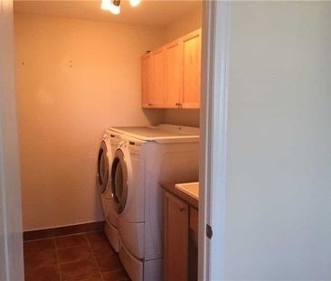 For Lease - 4769 Doug Wright Drive, Burlington, Ontario - Photo 6